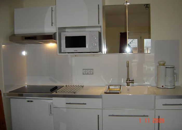 赞德沃特一室公寓 *